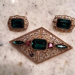 Art Deco Style Demi Set Emerald Amethyst Earrings Brooch